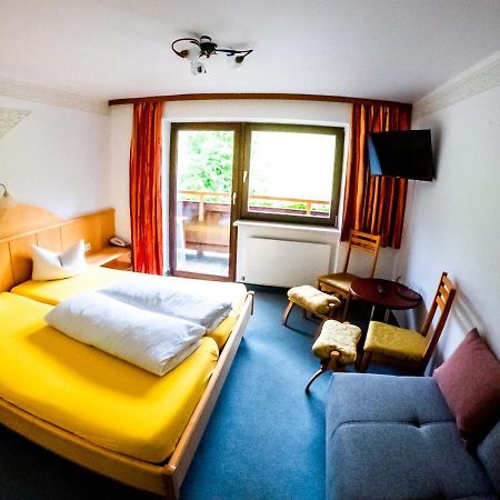 Hotel Christoffel Нийдерау Екстериор снимка