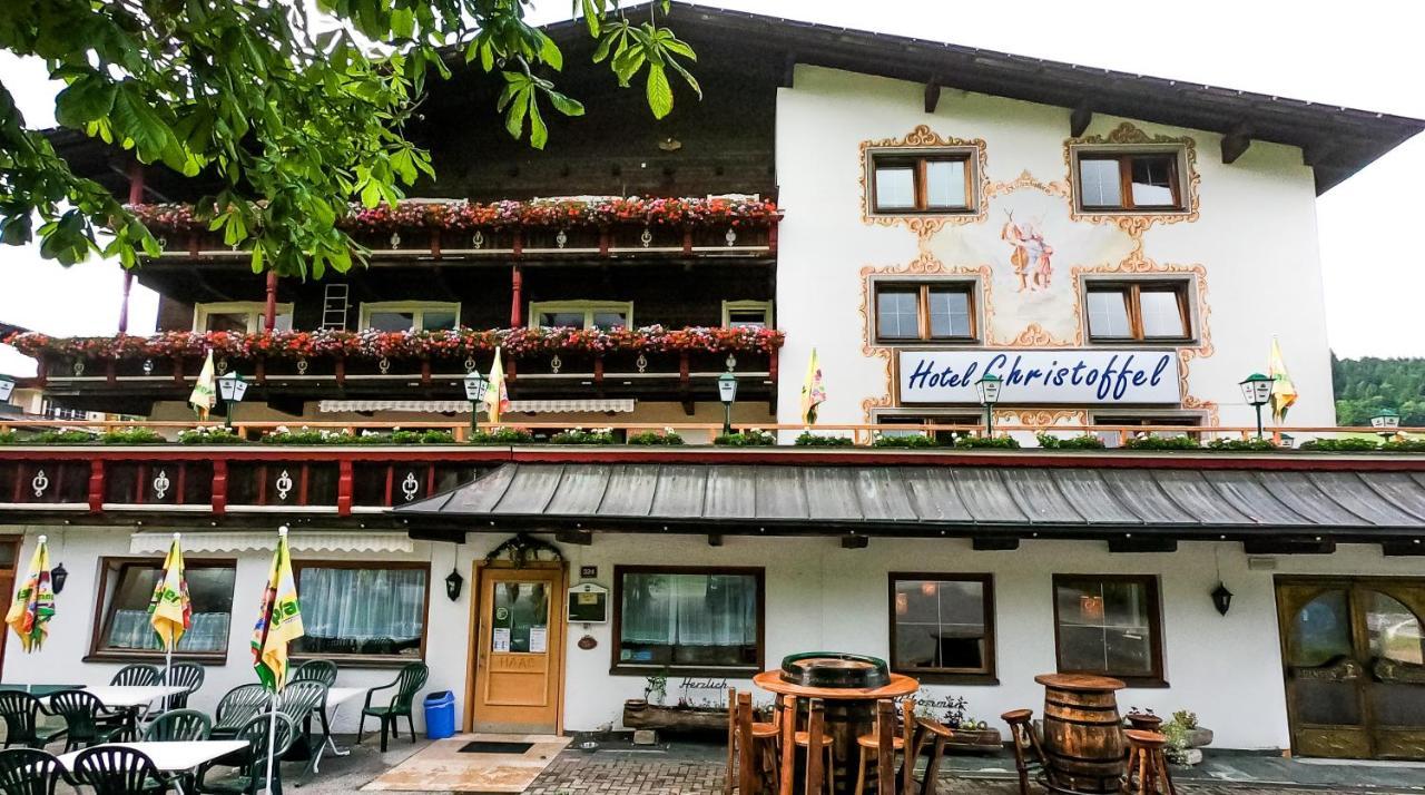 Hotel Christoffel Нийдерау Екстериор снимка