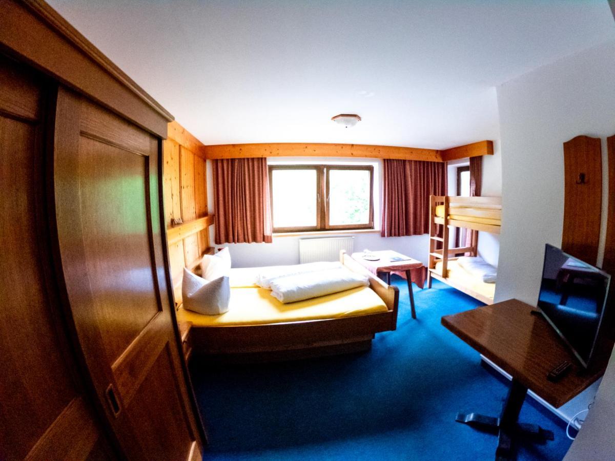 Hotel Christoffel Нийдерау Екстериор снимка